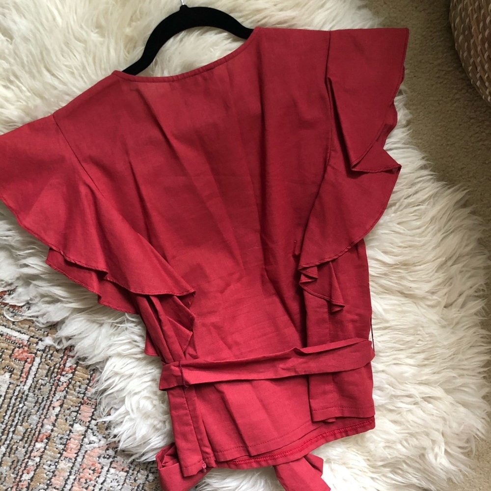 🌹 Red Linen Ruffle Blouse 🌹 - Picture 5 of 7